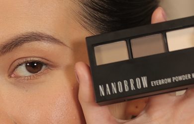 Makijaż brwi cieniami Nanobrow Eyebrow Powder Kit